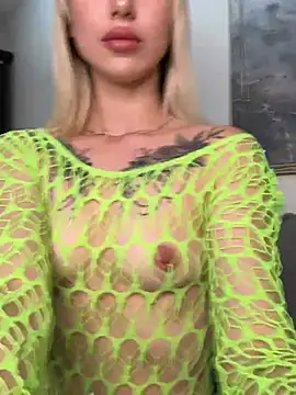 Snapshot of TeaseBabeXXX chatting on 05-23-26, 10:42 TeaseBabeXXX online show from 05-23-26, 10:42