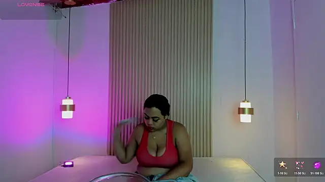 Snapshot of MiaLane3 chatting on 06-19-26, 11:38 MiaLane3 online show from 06-19-26, 11:38