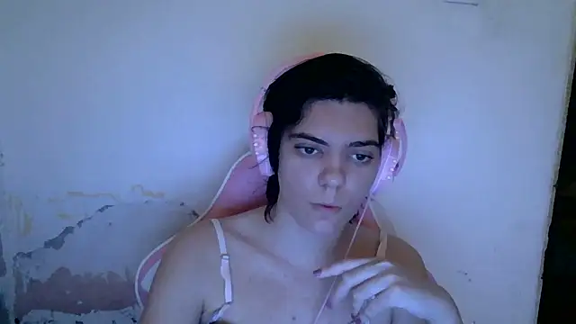 Snapshot of Angel_Ristoww chatting on 06-02-26, 04:40 Angel Ristoww online show from 06-02-26, 04:40