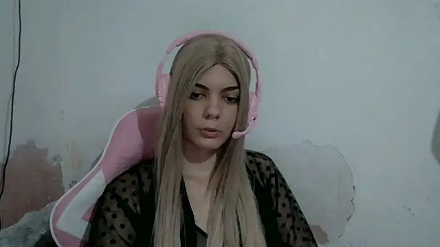 Snapshot of Angel_Ristoww chatting on 06-05-26, 12:59 Angel Ristoww online show from 06-05-26, 12:59