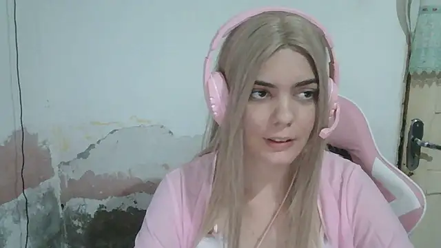 Angel Ristoww online show from 06-21-26, 02:50