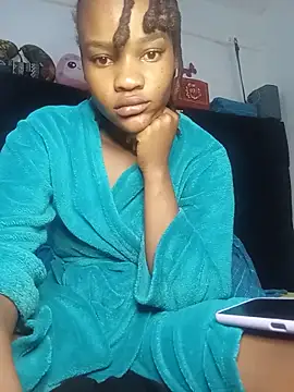 Snapshot of twnkytwinkle chatting on 06-18-26, 03:49 twnkytwinkle online show from 06-18-26, 03:49