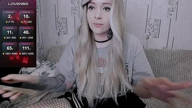 Polly Megan online show from 05-27-26, 08:16
