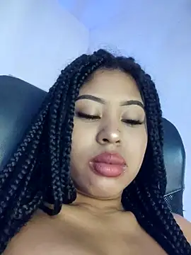 Snapshot of Steff_XXXX chatting on 05-28-26, 06:36 Steff XXXX online show from 05-28-26, 06:36