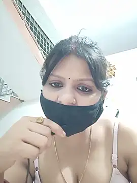 Snapshot of ZOYA-STRIP chatting on 06-10-26, 05:25 ZOYA-STRIP online show from 06-10-26, 05:25