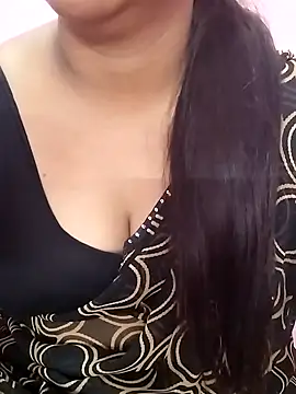 Snapshot of Tamil_Hot_Kulfi chatting on 05-24-26, 06:02 Tamil Hot Kulfi online show from 05-24-26, 06:02