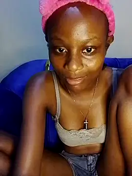 Snapshot of Sweetgirl263 chatting on 05-23-26, 11:26 Sweetgirl263 online show from 05-23-26, 11:26