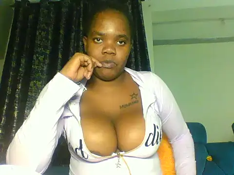 Snapshot of summerdivah chatting on 06-25-26, 08:03 summerdivah online show from 06-25-26, 08:03