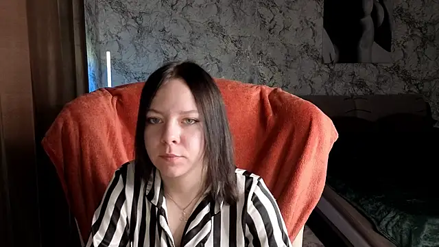 Snapshot of Shirley_Hartt chatting on 05-21-26, 12:08 Shirley Hartt online show from 05-21-26, 12:08