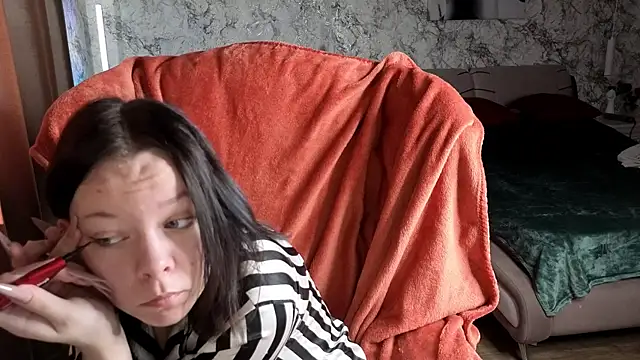 Snapshot of Shirley_Hartt chatting on 05-20-26, 04:09 Shirley Hartt online show from 05-20-26, 04:09