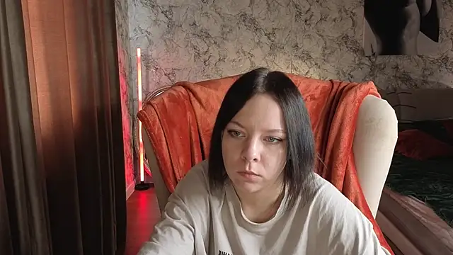 Snapshot of Shirley_Hartt chatting on 05-18-26, 08:30 Shirley Hartt online show from 05-18-26, 08:30