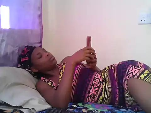 Snapshot of Cutebic chatting on 06-13-26, 05:49 Cutebic online show from 06-13-26, 05:49