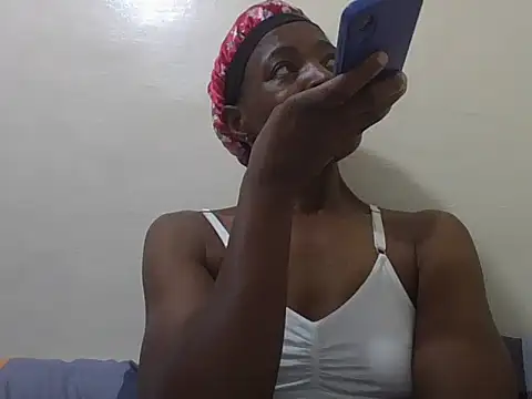 Snapshot of Eebony_Bubbly chatting on 06-16-26, 11:43 Eebony Bubbly online show from 06-16-26, 11:43