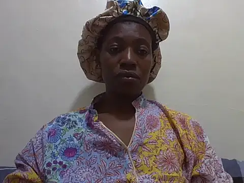 Snapshot of Eebony_Bubbly chatting on 06-03-26, 05:17 Eebony Bubbly online show from 06-03-26, 05:17