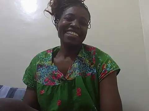 Snapshot of Eebony_Bubbly chatting on 06-24-26, 11:35 Eebony Bubbly online show from 06-24-26, 11:35