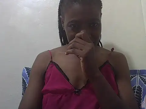 Snapshot of Eebony_Bubbly chatting on 05-19-26, 08:27 Eebony Bubbly online show from 05-19-26, 08:27