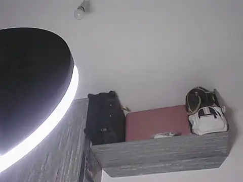 Snapshot of Tempting_Ebony chatting on 06-11-26, 02:53 Tempting Ebony online show from 06-11-26, 02:53