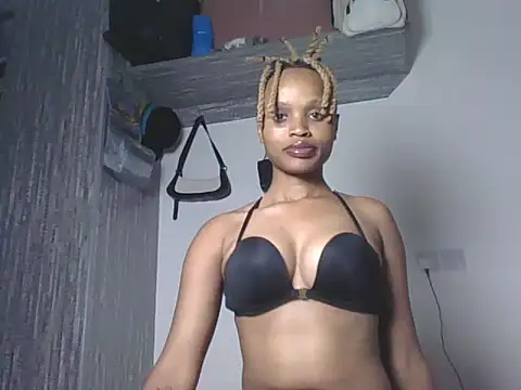 Tempting Ebony online show from 05-19-26, 01:56