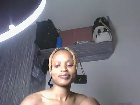 Snapshot of Tempting_Ebony chatting on 05-31-26, 03:12 Tempting Ebony online show from 05-31-26, 03:12