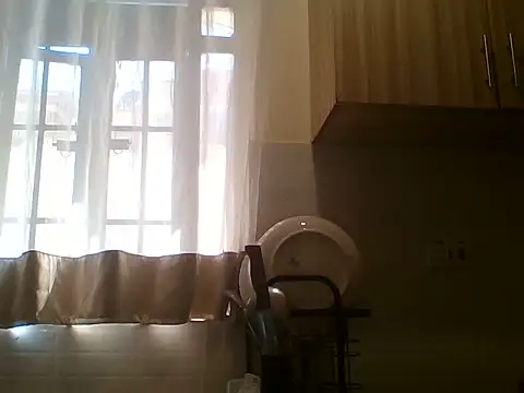 Hotty Luizer online show from 05-26-26, 07:28
