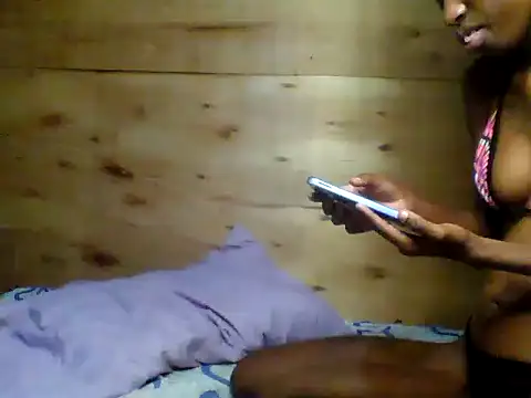 Snapshot of MyrahEbony chatting on 05-23-26, 09:30 MyrahEbony online show from 05-23-26, 09:30