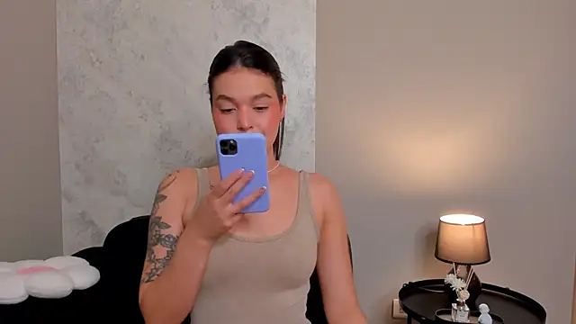 Snapshot of MeganColt chatting on 06-18-26, 12:42 MeganColt online show from 06-18-26, 12:42