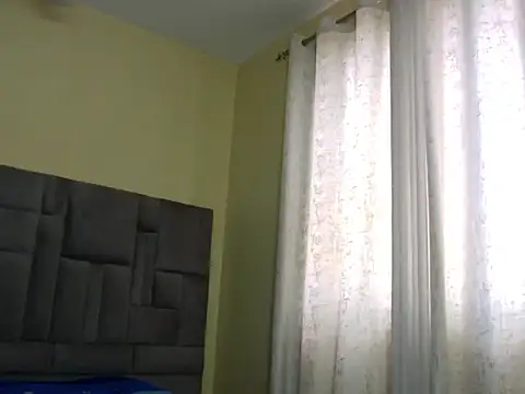Snapshot of Cuteebony16 chatting on 07-07-26, 01:03 Cuteebony16 online show from 07-07-26, 01:03