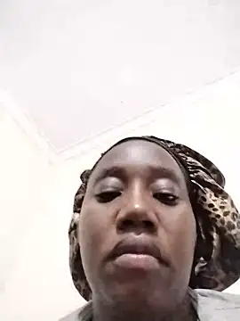 Snapshot of sexxythickebony chatting on 05-17-26, 10:10 sexxythickebony online show from 05-17-26, 10:10