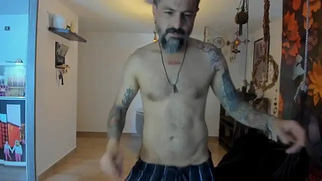 Miguel angeel  online show from 05-30-26, 02:12