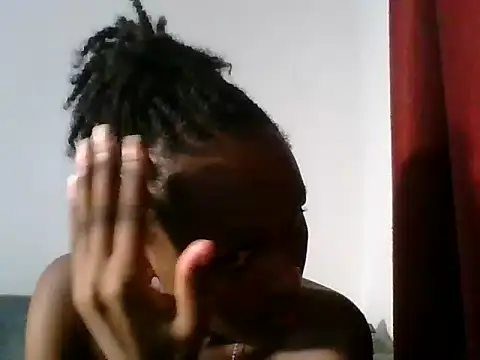 Snapshot of Sleek_petite chatting on 06-11-26, 12:32 Sleek petite online show from 06-11-26, 12:32