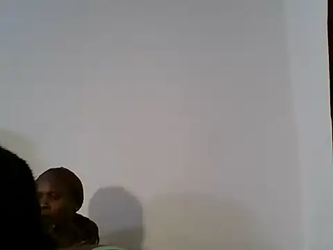 Snapshot of Sleek_petite chatting on 06-03-26, 06:01 Sleek petite online show from 06-03-26, 06:01