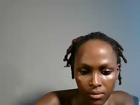 Snapshot of Sleek_petite chatting on 05-28-26, 05:04 Sleek petite online show from 05-28-26, 05:04