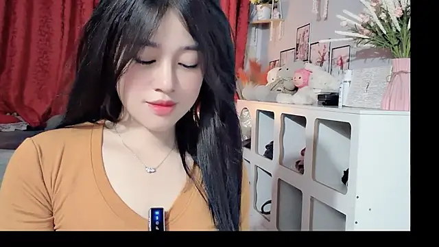 Bee-Cherry online show from 05-29-26, 06:14