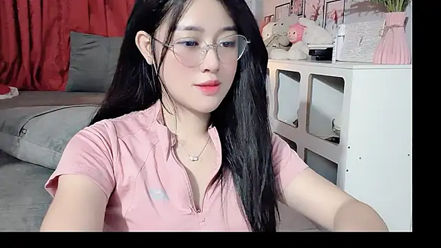 Bee-Cherry online show from 05-29-26, 06:08