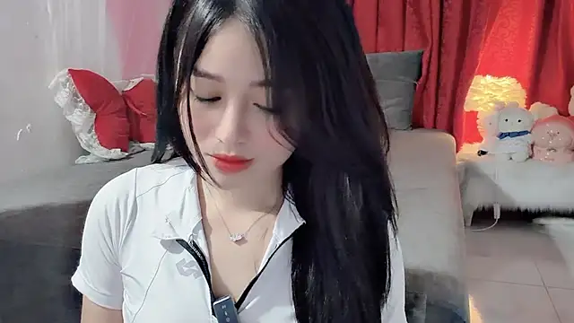 Bee-Cherry online show from 05-23-26, 05:17