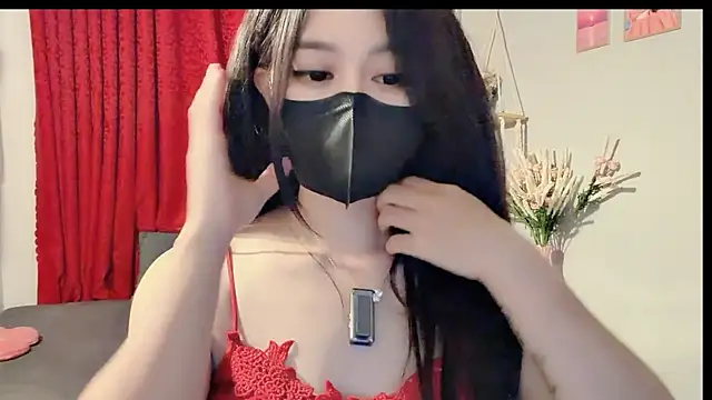 Snapshot of Bee-Cherry chatting on 07-07-26, 07:28 Bee-Cherry online show from 07-07-26, 07:28