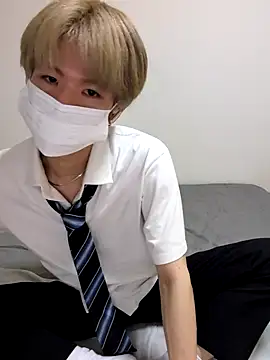 Snapshot of hayato_07 chatting on 06-25-26, 12:10 hayato 07 online show from 06-25-26, 12:10