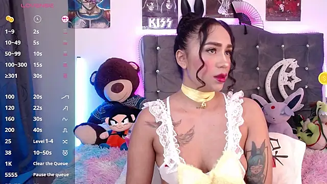 Snapshot of lunabritton chatting on 06-07-26, 02:39 lunabritton online show from 06-07-26, 02:39
