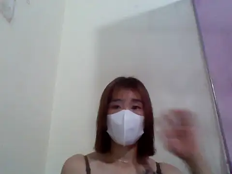 Lissaa18 online show from 05-24-26, 02:28