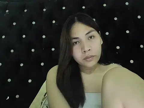 Snapshot of ambercrumbie chatting on 06-03-26, 08:13 ambercrumbie online show from 06-03-26, 08:13