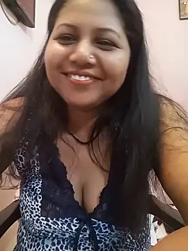 Snapshot of Miss_kirtii chatting on 05-28-26, 05:59 Miss kirtii online show from 05-28-26, 05:59