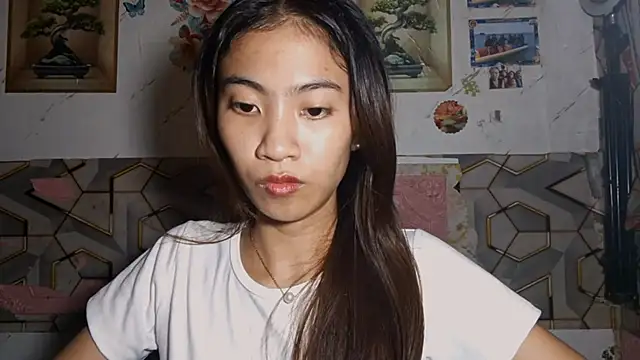 Snapshot of DeeannGunby chatting on 06-09-26, 04:19 DeeannGunby online show from 06-09-26, 04:19