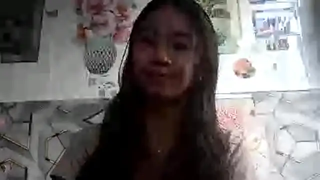 Snapshot of DeeannGunby chatting on 07-09-26, 02:12 DeeannGunby online show from 07-09-26, 02:12