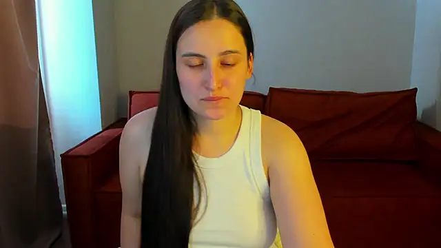 Snapshot of Elizabet_Colllins chatting on 06-11-26, 01:16 Elizabet Colllins online show from 06-11-26, 01:16
