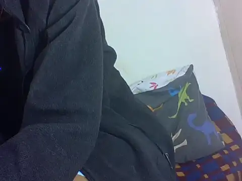 Snapshot of vinsishly chatting on 07-10-26, 03:34 vinsishly online show from 07-10-26, 03:34