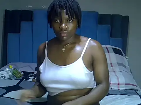 Snapshot of melanin_moon chatting on 06-18-26, 11:15 melanin moon online show from 06-18-26, 11:15
