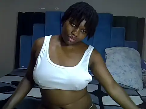 Snapshot of melanin_moon chatting on 05-31-26, 01:50 melanin moon online show from 05-31-26, 01:50
