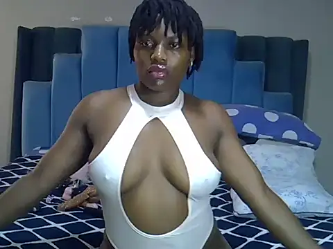Snapshot of melanin_moon chatting on 05-25-26, 11:09 melanin moon online show from 05-25-26, 11:09