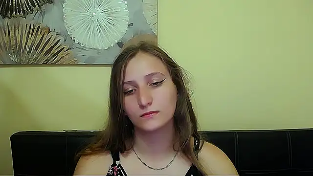 Jenny smille  online show from 06-18-26, 08:13