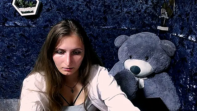 Jenny smille  online show from 07-17-26, 05:15